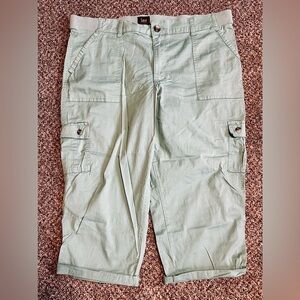 Gently worn capri pants. Very comfy, outgrown.